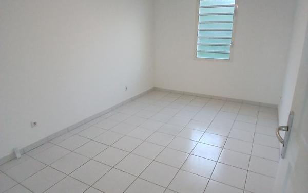 Appartement à louer    4 pièces • 75,41 m2 Le Lamentin