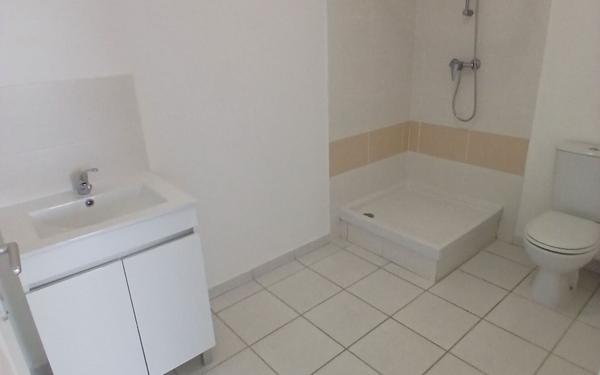 Appartement à louer    4 pièces • 75,41 m2 Le Lamentin