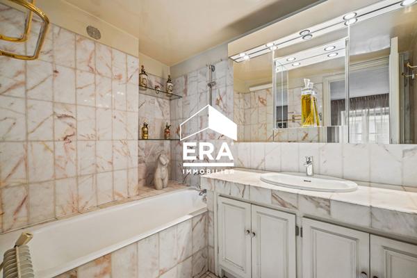 Appartement Paris 3 pièce(s) 81 m2