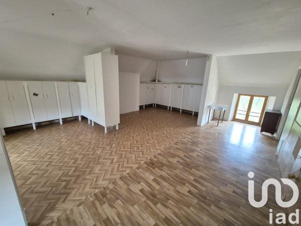 Maison traditionnelle 5 pièces de 155 m² à Bérulle (10160)