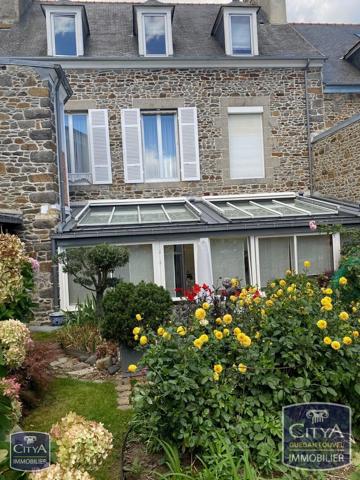 Maison à vendre 10 pièces 230m² Saint-Brieuc (22000)