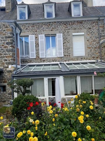 Maison à vendre 10 pièces 230m² Saint-Brieuc (22000)