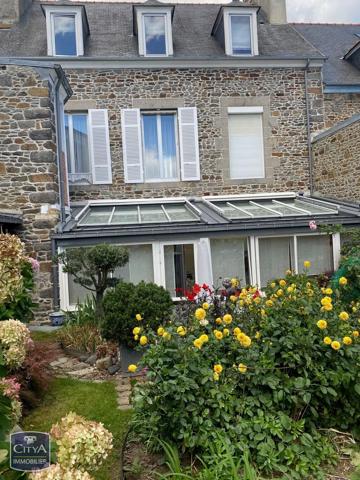 Maison à vendre 10 pièces 230m² Saint-Brieuc (22000)