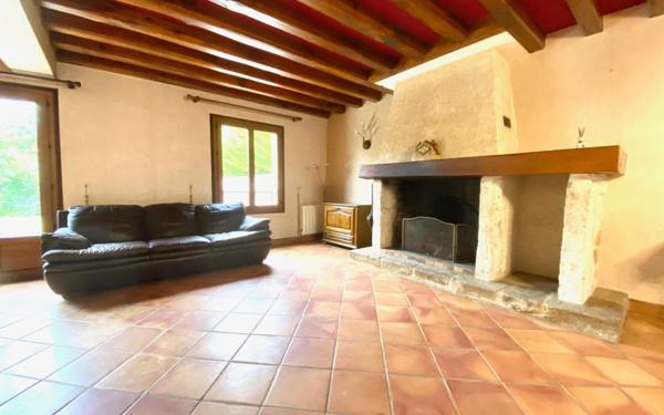 Maison à vendre    5 pièces • 148,91 m2 Épône