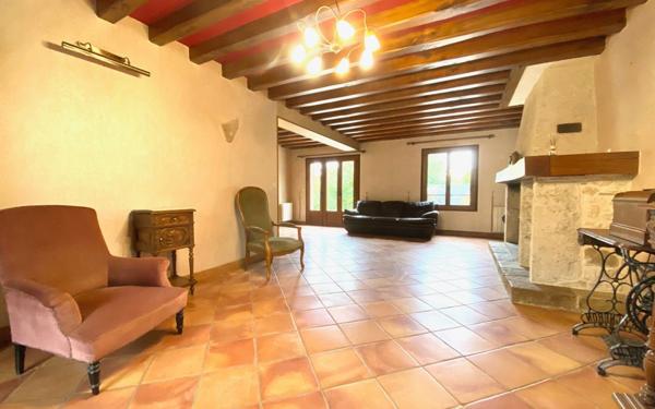 Maison à vendre    5 pièces • 148,91 m2 Épône