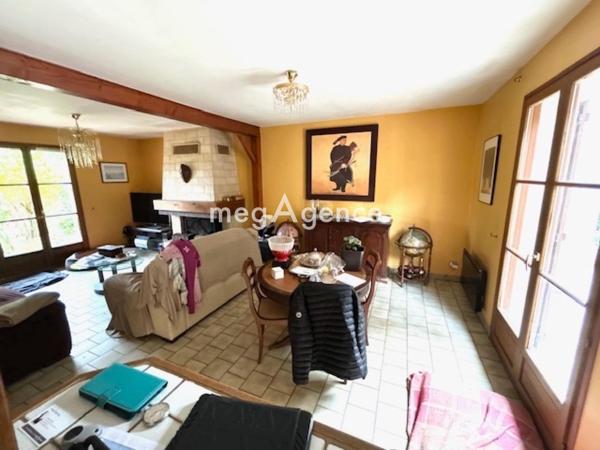 Maison à Saint-Just-en-Chaussée, 60130 - 7 pièces 175m²