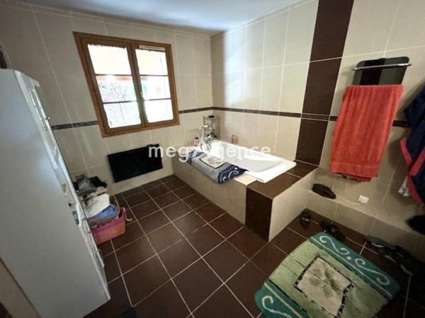 Maison à Saint-Just-en-Chaussée, 60130 - 7 pièces 175m²