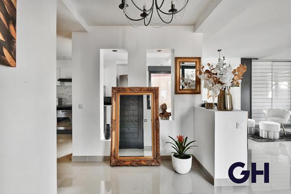 Maison - 226m² - LA BOISSE