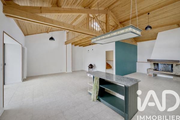 Maison à vendre 8 pièces 195 m² Le Monastier-sur-Gazeille