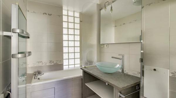 Lyon 2 - Cordeliers - Appartement meublé de 49,27 m² - Mezzanine - Terrasse - 1 Chambre