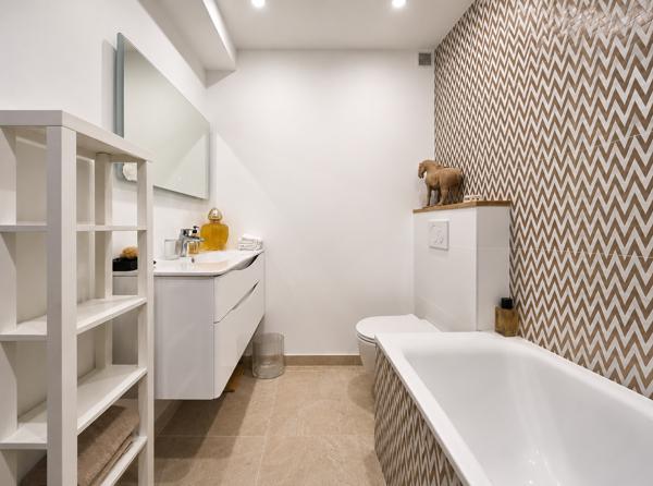 Appartement
         3 pièces
        - 112 m² Bien prestige 1 759 000 € *