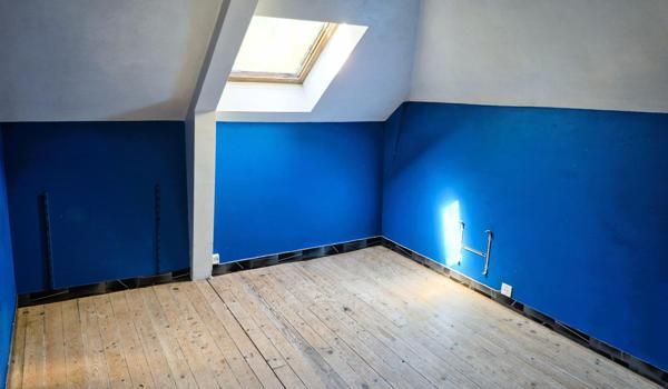 Ancien moulin, 3 à 4 chambres avec terrain boisé