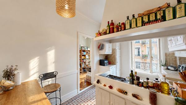 LYON 1er - RUE DU JARDIN DES PLANTES - APPARTEMENT BOURGEOIS DE 179 M² - 6 PIÈCES - 4 CHAMBRES