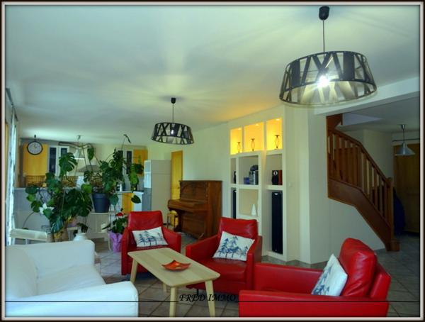 Montmagny (95360) Charmante maison familiale de 134 m² idéalement située dans le quartier prisé de la Butte Pinson à Montmagny.