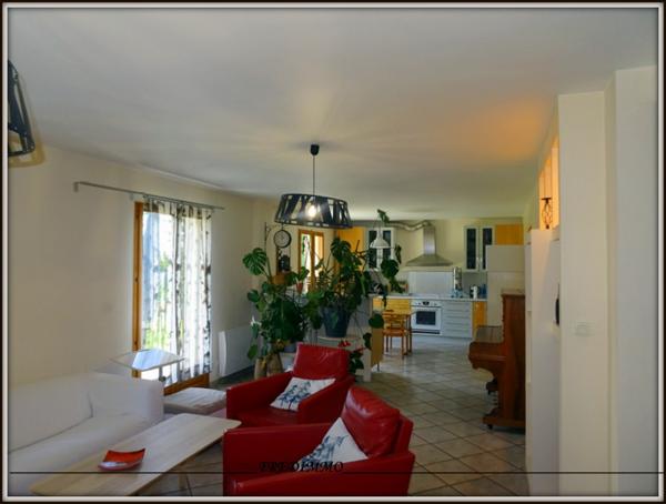 Montmagny (95360) Charmante maison familiale de 134 m² idéalement située dans le quartier prisé de la Butte Pinson à Montmagny.