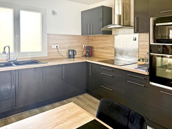 33560 CARBON BLANC A vendre maison  4 pièce(s) 107 m2