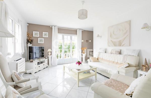 Maison spacieuse dans secteur recherché - 4 chambres, jardin et confort moderne