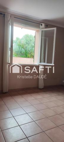 Secteur calme, proche commerces et collège