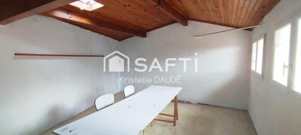 Secteur calme, proche commerces et collège