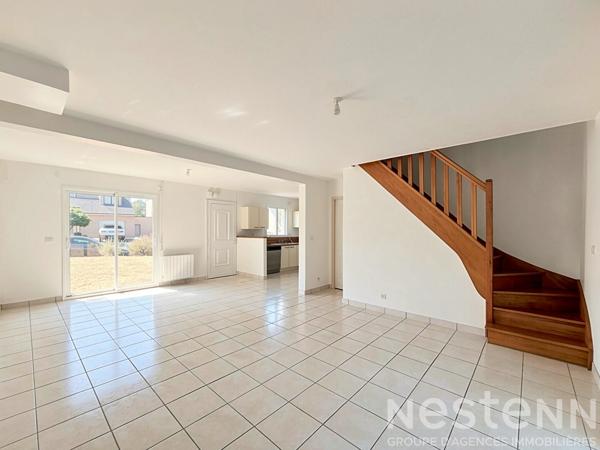 Maison 4 chambres, vie de plain pied, garage et jardin - 92m² - Kernours Kervignac