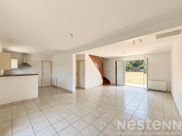 Maison 4 chambres, vie de plain pied, garage et jardin - 92m² - Kernours Kervignac