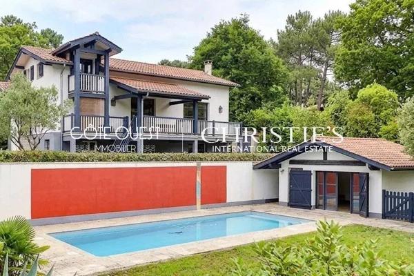 À vendre Arbonne - Maison avec piscine proche Biarritz