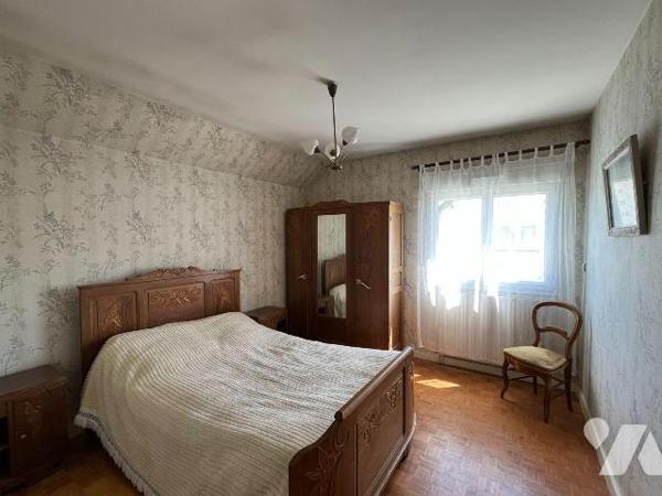 Maison à vendre à Bar sur Seine (10110), Aube. Pavillon traditionnel de 85 m² en bon état, entr...
