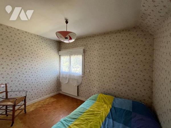 Maison à vendre à Bar sur Seine (10110), Aube. Pavillon traditionnel de 85 m² en bon état, entr...