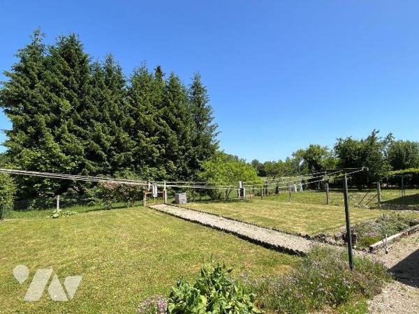 Maison à vendre à Bar sur Seine (10110), Aube. Pavillon traditionnel de 85 m² en bon état, entr...