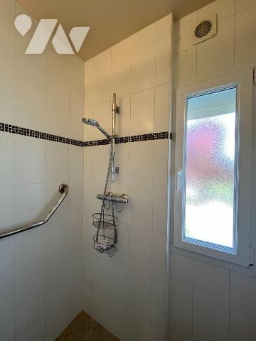 Maison à vendre à Bar sur Seine (10110), Aube. Pavillon traditionnel de 85 m² en bon état, entr...