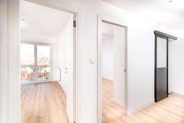 Appartement  3 pièce(s) 81.47 m2Emplacement fabuleux  Appartement Biarritz 3 pièces ENTIÉREMENT RÉNOVÉ