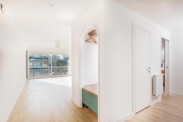 Appartement  3 pièce(s) 81.47 m2Emplacement fabuleux  Appartement Biarritz 3 pièces ENTIÉREMENT RÉNOVÉ