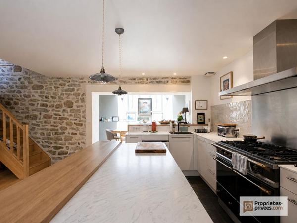 Maison de pêcheur rénovée avec terrain constructible à Saint-Guénolé, Penmarch