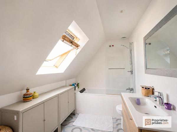 Maison de pêcheur rénovée avec terrain constructible à Saint-Guénolé, Penmarch
