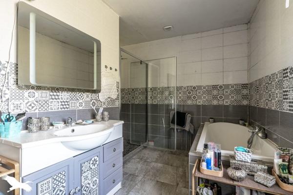 Maison à vendre |  Antonne-et-Trigonant |  8 pièces | 285 m²