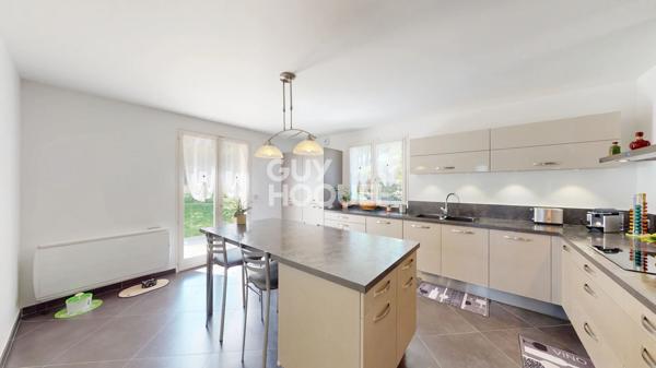 Maison Spacieuse et Lumineuse de 178 m² avec 4 Chambres et Grand Jardin