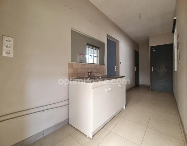 Local/bureau/bâtiment libre à vendre à BERNIERES LE PATRY - 14410 Valdallière