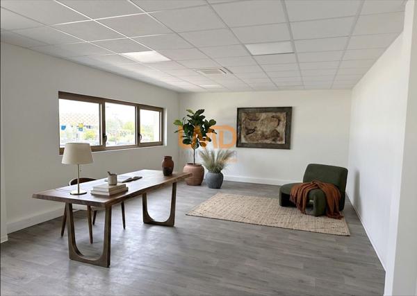 local activité, atelier, show-room ou bureaux neuf grand passage