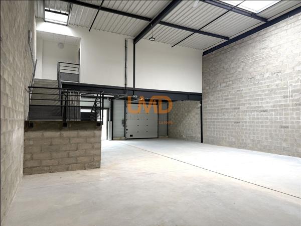 local activité, atelier, show-room ou bureaux neuf grand passage