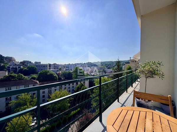 Sèvres Croix-Bosset - Dernier étage, 4 pièces, vue imprenable, balcon - Résidence de standing