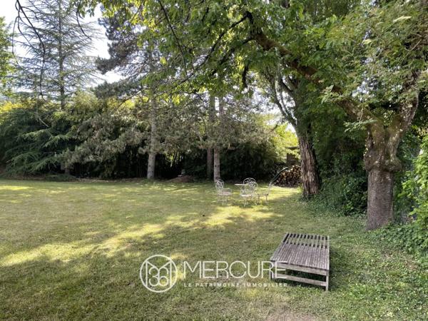 Terrain constructible à Écully