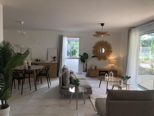 Appartement à HYERES (83400)