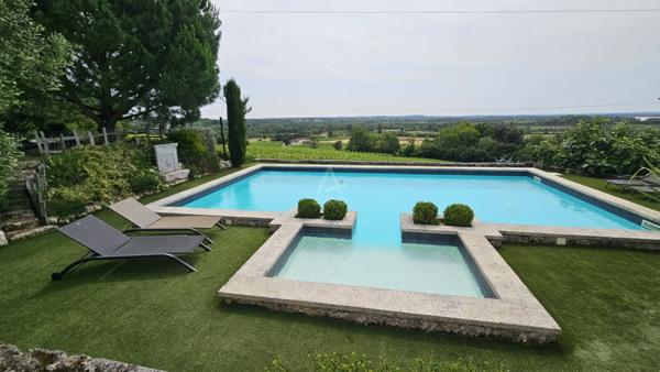 Propriété pièrre: une demeure et 3 gîtes à 15mins de Saint André de Cubzac