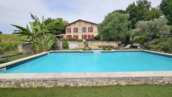 Propriété pièrre: une demeure et 3 gîtes à 15mins de Saint André de Cubzac