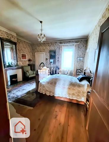 Maison 10 pièces - 250 m²