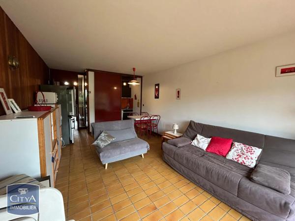 Appartement à louer 2 pièces 41m² La Rochelle (17000)