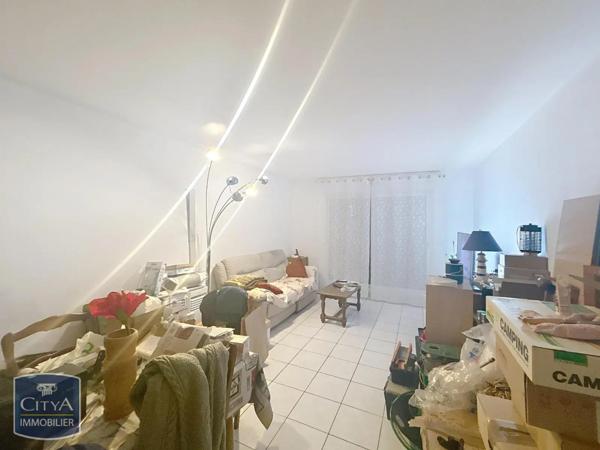 Appartement à louer 3 pièces 76.1m²