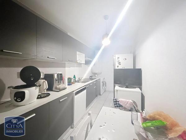 Appartement à louer 3 pièces 76.1m²