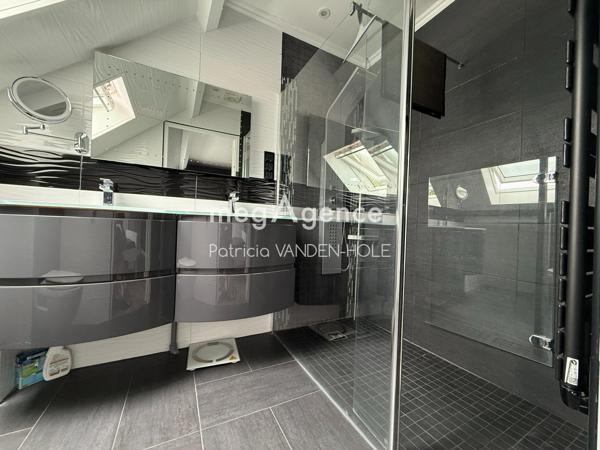 Maison à COURTENAY, 45320 - 8 pièces 220m²