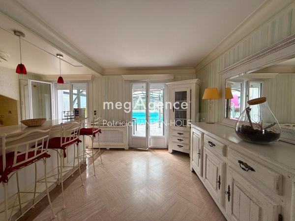 Maison à COURTENAY, 45320 - 8 pièces 220m²